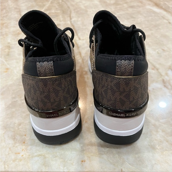 MICHAEL Michael Kors Georgie Metallic Logo Trainer Sneakers. GOLD/BLACK. NEW - Picture 6 of 8